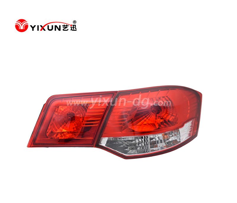 Dongguan Yixun Plastic Car Light Inject Mould For Auto Parts