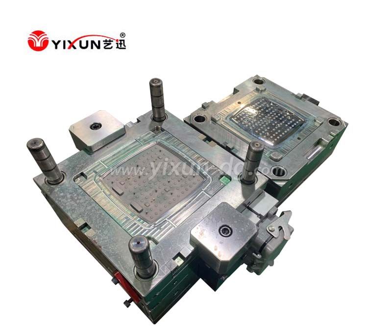 Custom plastic injection mould for transparent led lamp cover