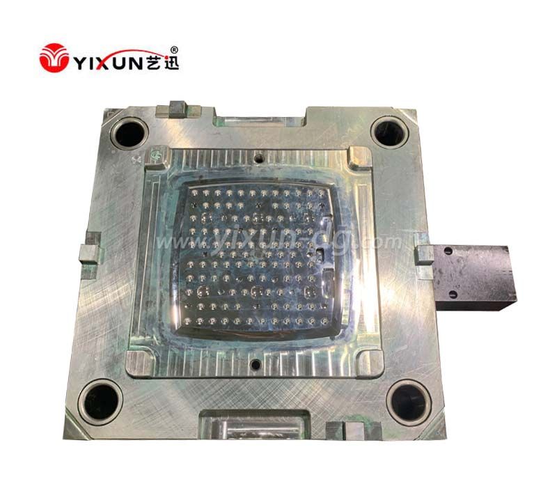 Custom plastic injection mould for transparent led lamp cover