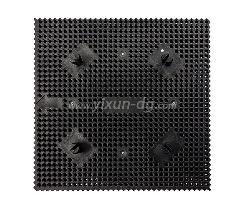 daily commodity wool combing bristle part with 2450 holes mirror polish mold and injection molding